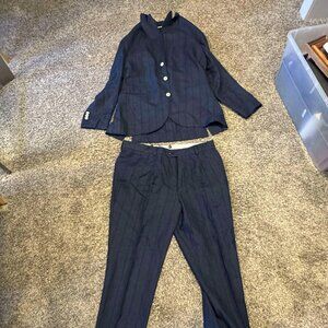 Bruno Cucinelli Men's Pinstripe Wool & Linen Blend Suit in C674-Blu Col./Navy $7